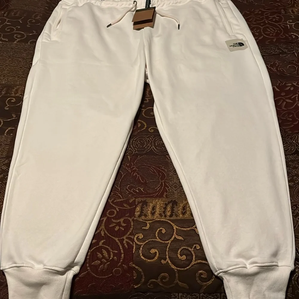 The North Face Fleece Lined Jogger - Picture 1 of 8